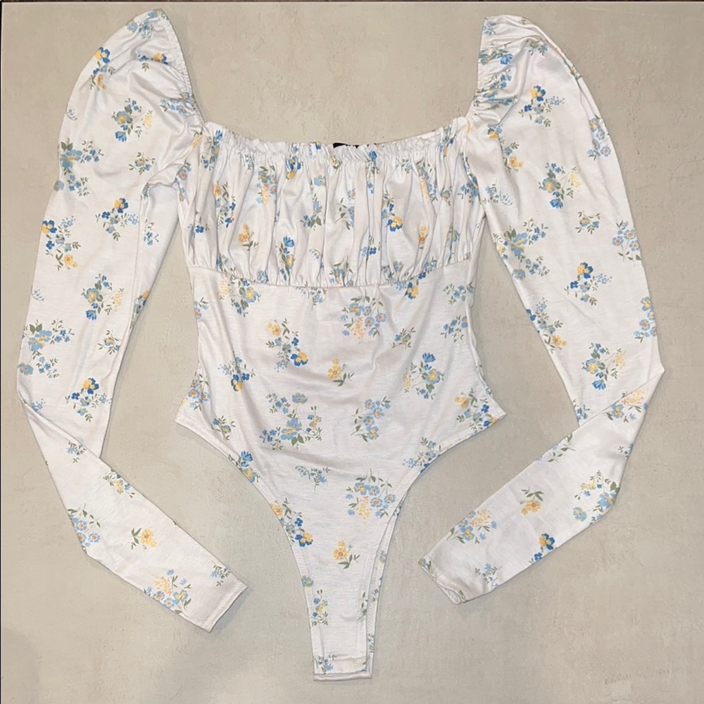 PLT 2 Floral Off-Shoulder Bodysuit White Blue PrettyLittleThing